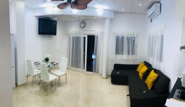 Apartament Benalmadena Puerto Marina Apartment Ngoại thất bức ảnh