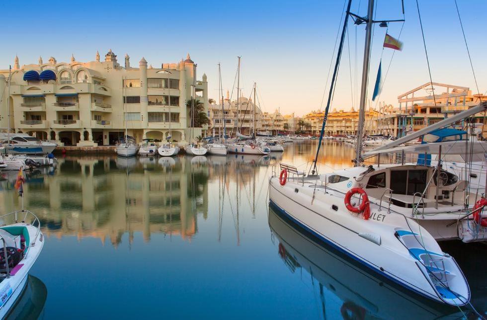 Apartament Benalmadena Puerto Marina Apartment Ngoại thất bức ảnh