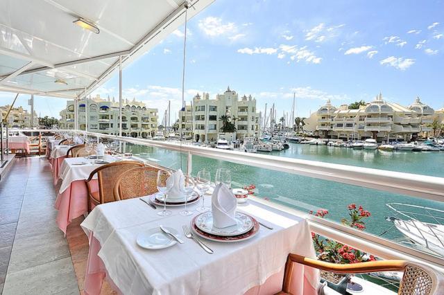 Apartament Benalmadena Puerto Marina Apartment Ngoại thất bức ảnh